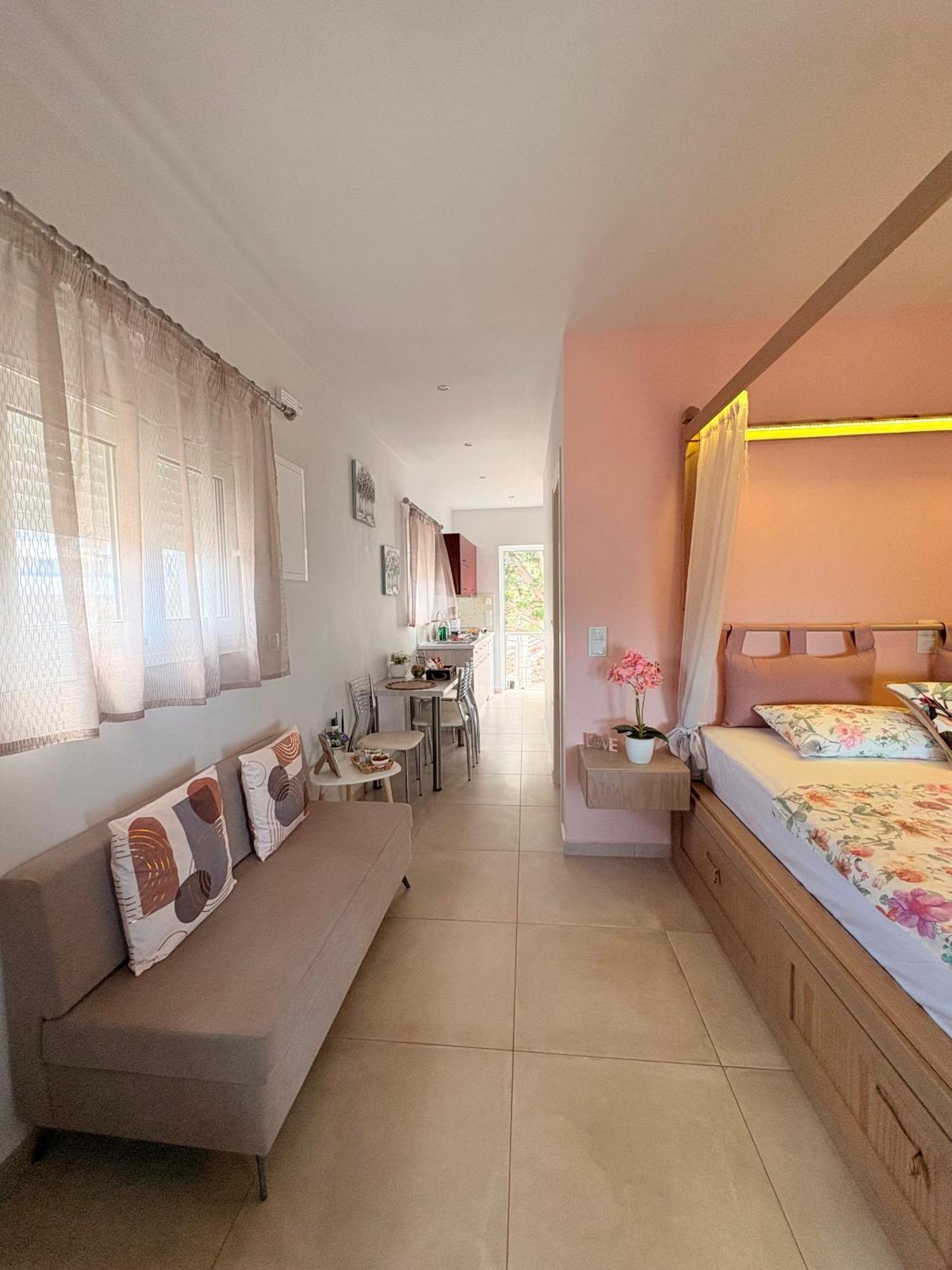 M&n Apartment