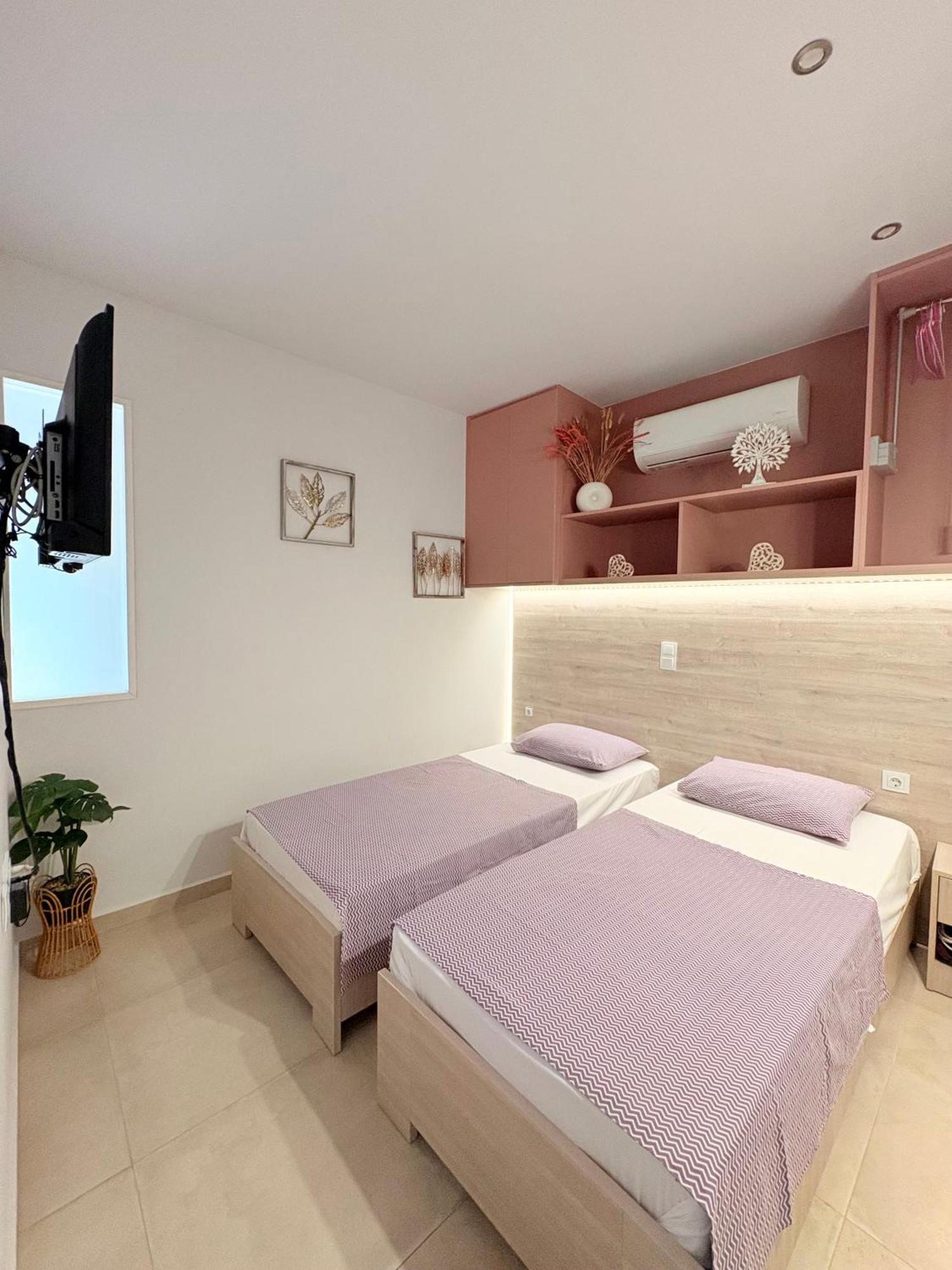 M&n Archangelos (Rhodes)