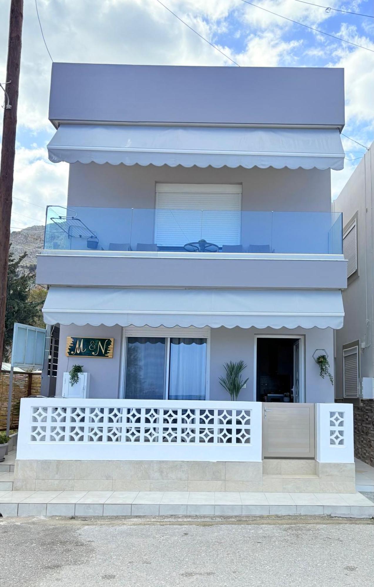 M&n * Archangelos (Rhodes)